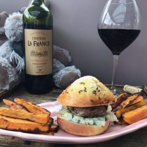 buns a l rsquo agneau confit fourme d rsquo ambert et frite de patate douce